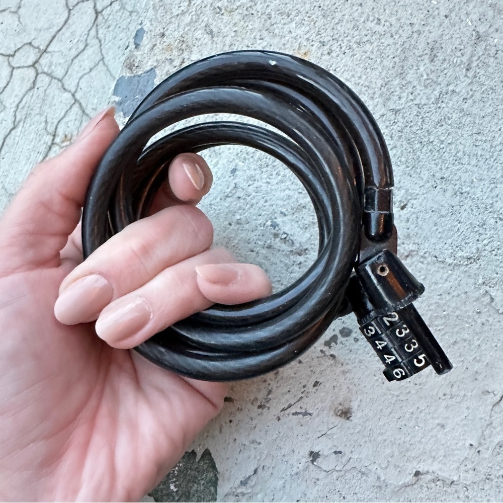 Multipurpose 4-Digits Combination Lock - Picture 8 of 10